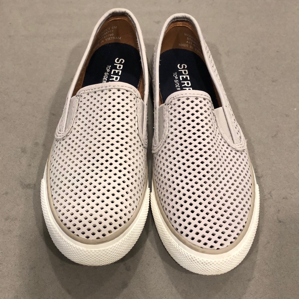 Sperry Seaside Perfs Leather slip-on shoes in grey